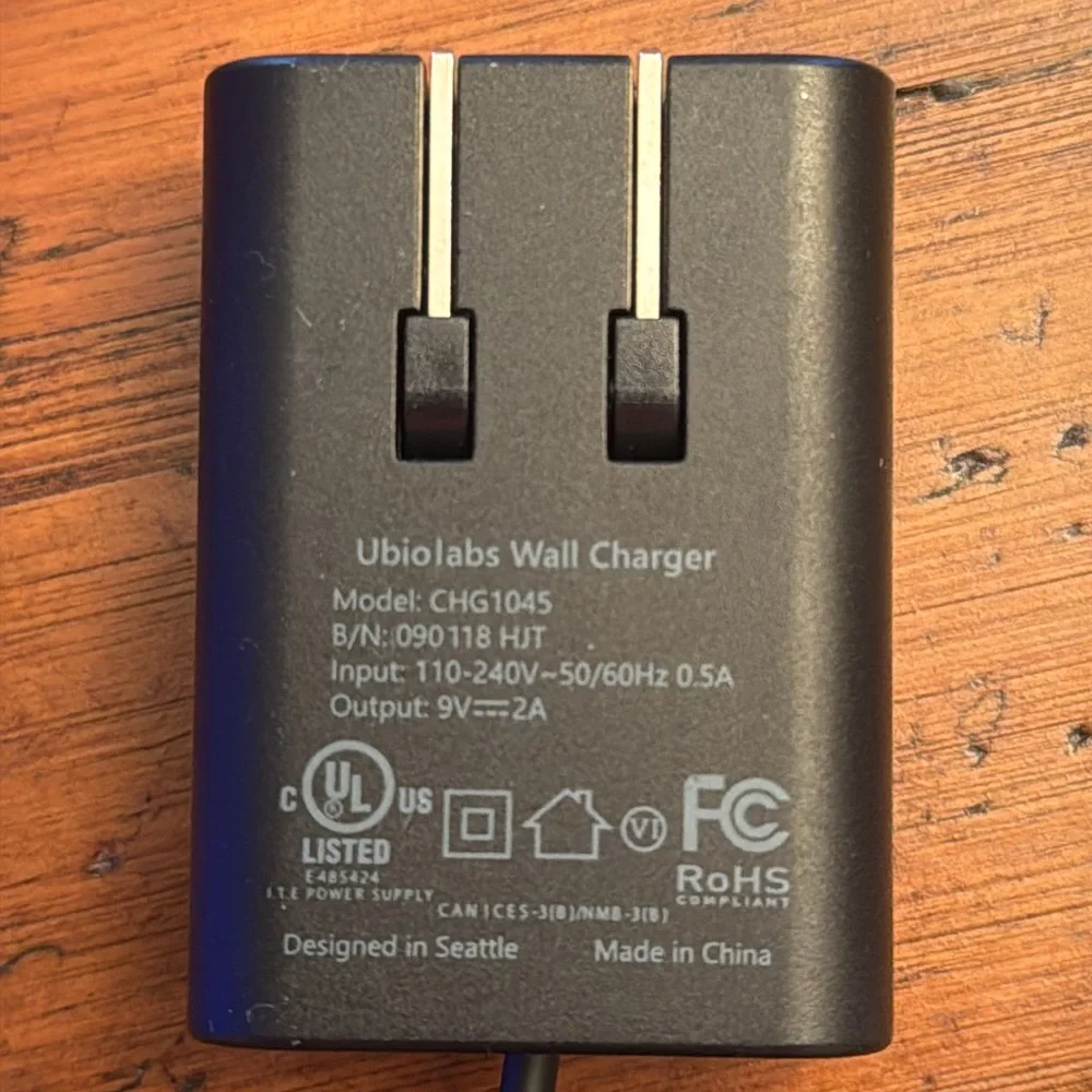 Ubio Labs Wireless High-Speed Cell Phone Charging Pad